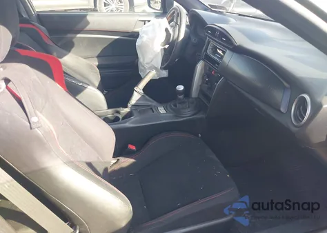 2013 Scion Fr-S z USA, uszkodzony, nr VIN JF1ZNAA16D2705536